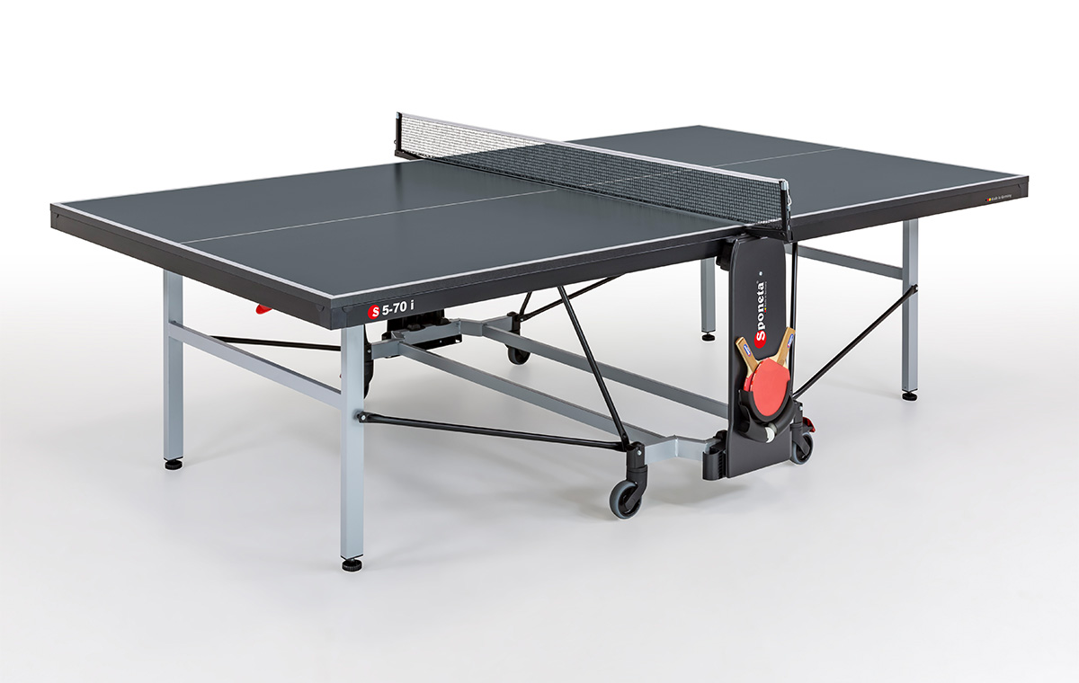 Sponeta 5-70i grau indoor Tischtennisplatte mit Netzgarnitur Tischtennistisch